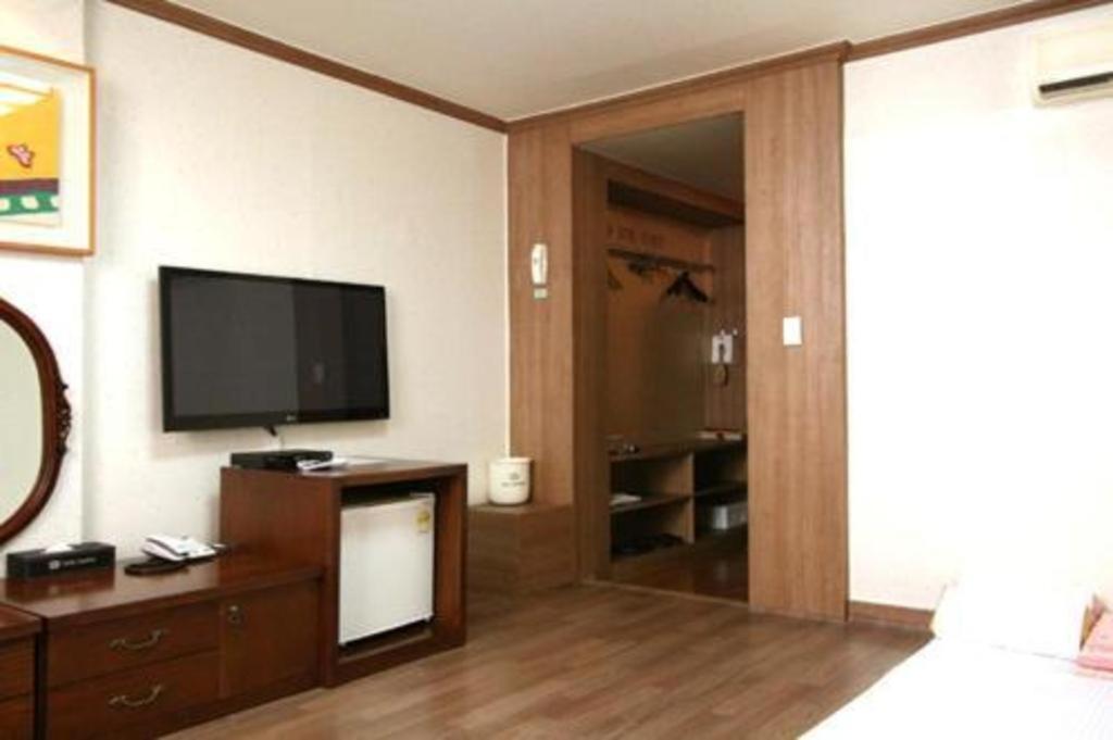 Hotel Olympic Changwon Exterior foto