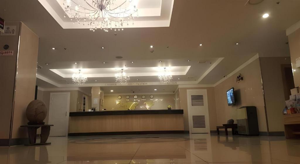 Hotel Olympic Changwon Exterior foto