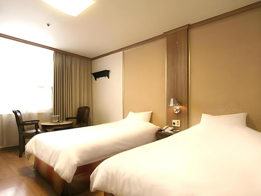 Hotel Olympic Changwon Exterior foto