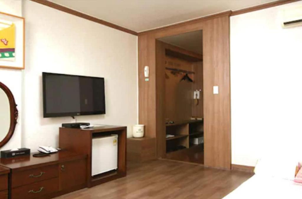 Hotel Olympic Changwon Exterior foto